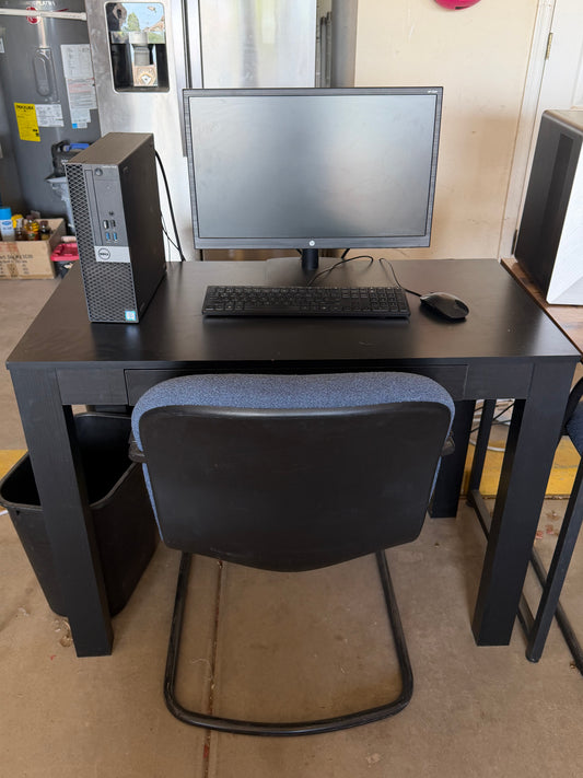 Desk set up